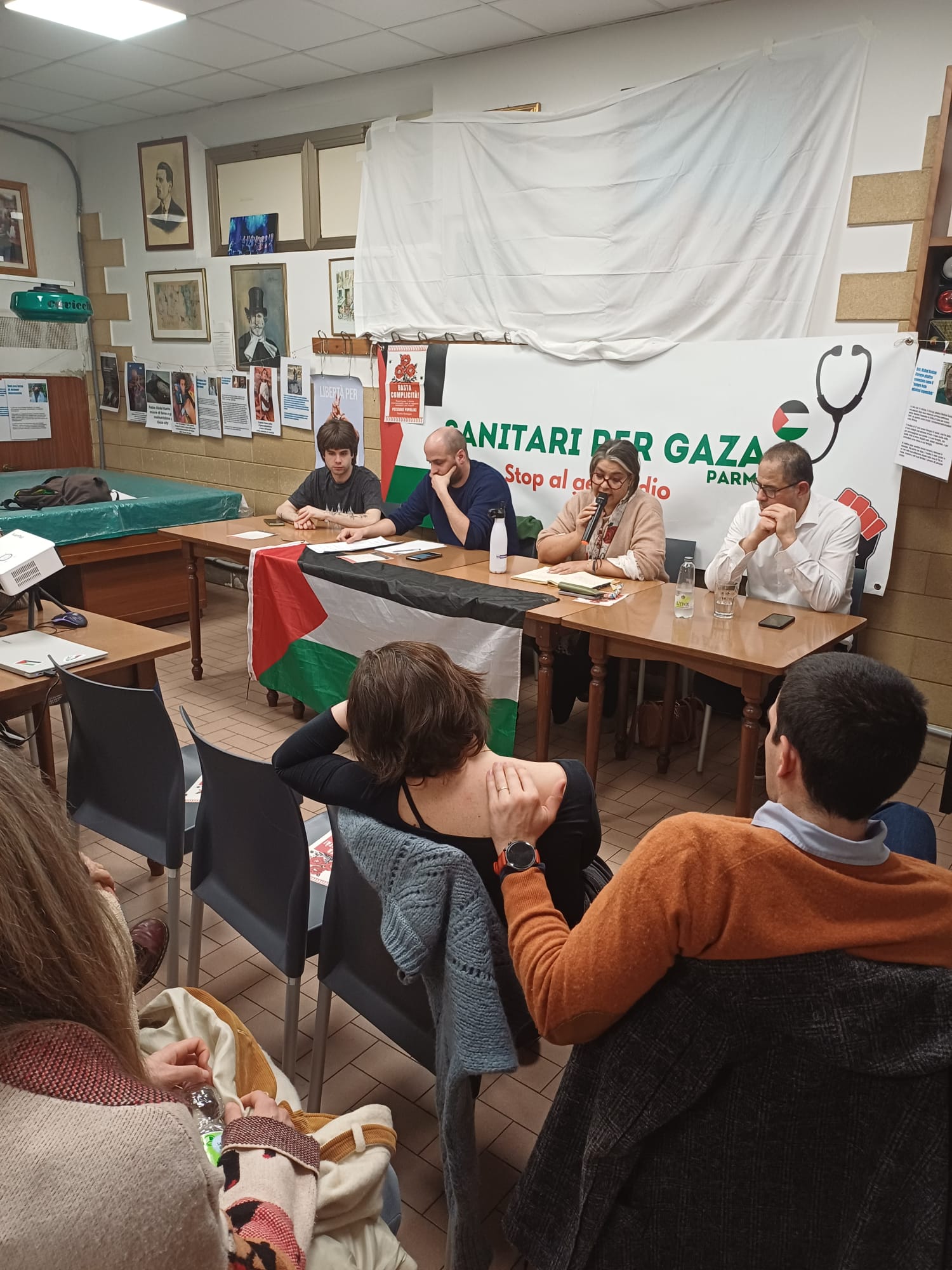 Assemblea pubblica a Parma